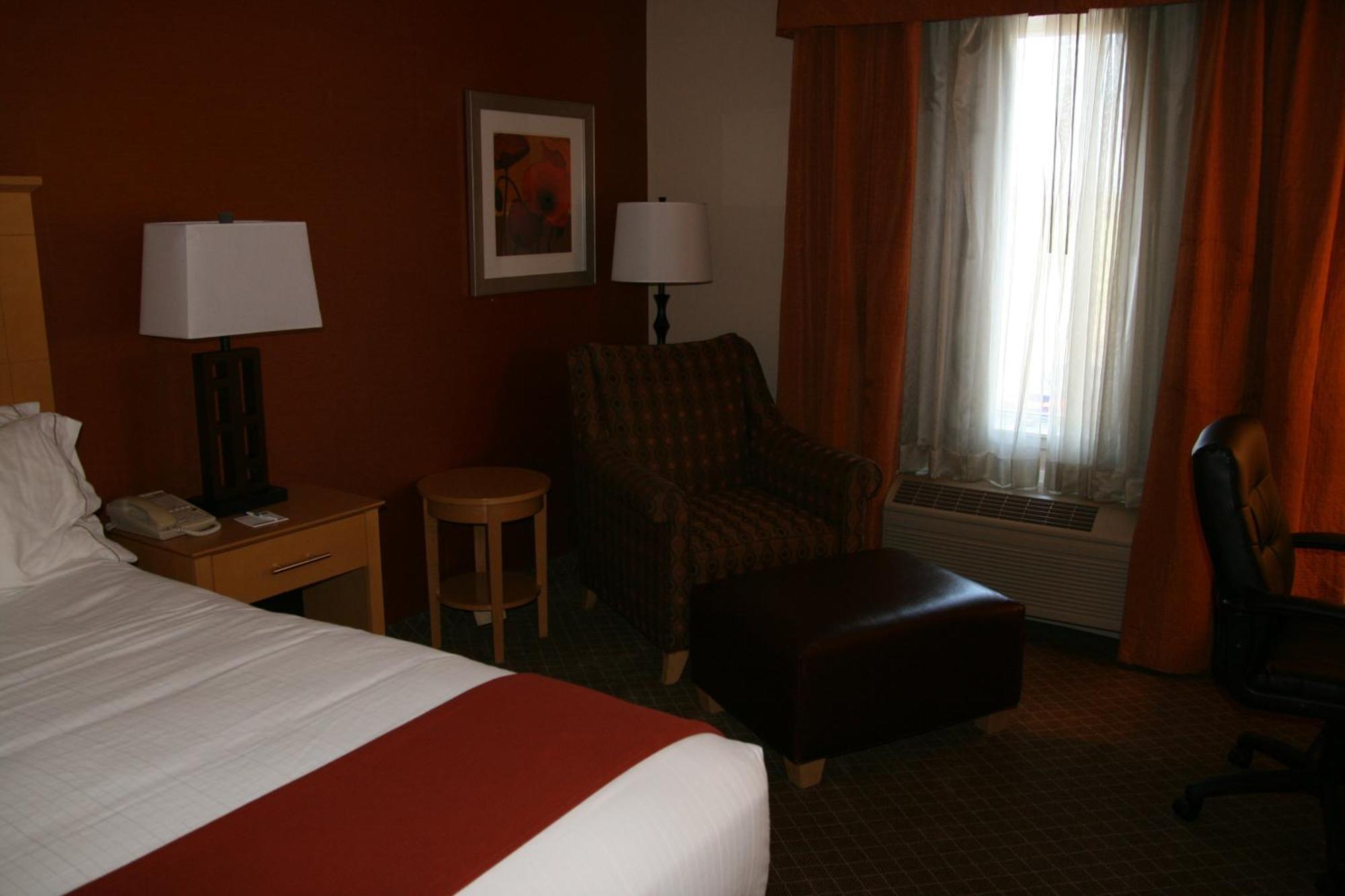 Holiday Inn Express Stockton Southeast By Ihg Luaran gambar